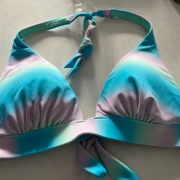 Victorias Secret Bikini Tops - Picture 3 of 10